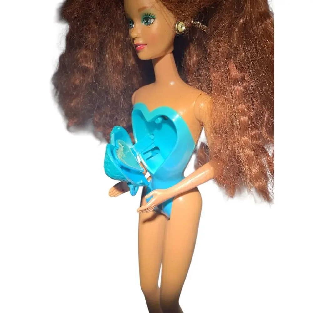 Vintage 1993 Barbie Locket Surprise Kayla Red Hair Blue Heart Doll Mattel 11209